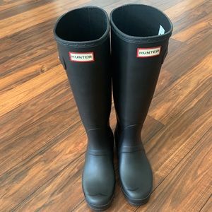 Black Hunter Boots